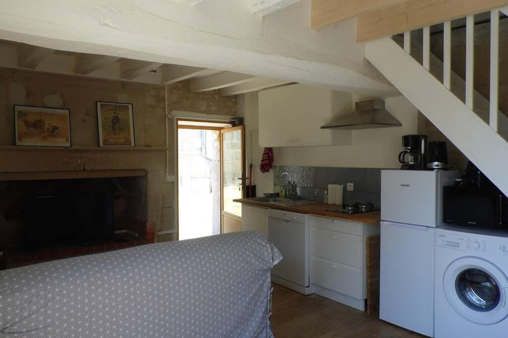 Maisonnette Climatisee Avec Parking Prive Doue-en-Anjou Zewnętrze zdjęcie